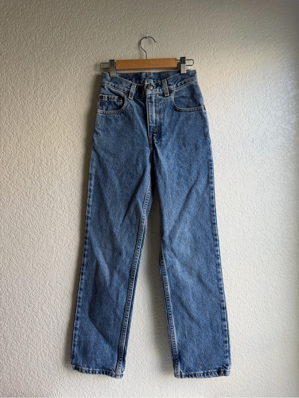 Levi's Classic Straight Leg Jeans in Blue Denim